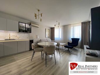 Prenájom luxusný 2 izbový byt, 58 m2, Vysoká ul, parkovanie, - 4
