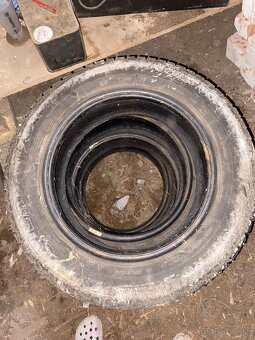 Predám pneu 165/70/R14 - 4