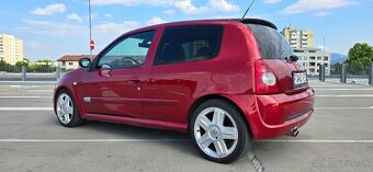 Predám Renault Clio Sport 124 kW – raritné auto pre nadšenco - 4