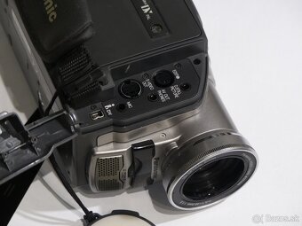Panasonic NV-DS27 – digitálna MiniDV videokamera - 4