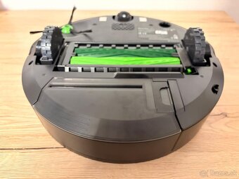 Vysávač iRobot Roomba j7- nepoužitý - 4