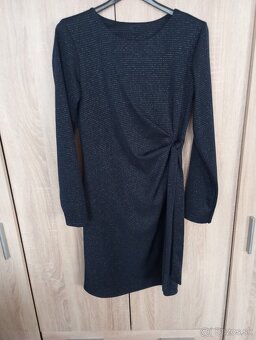 Tmavomodré spoločenské šaty vianočné trblietavé M - 4