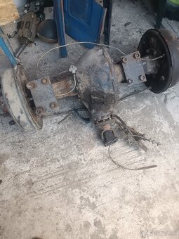 Robur zadná náprava - 4