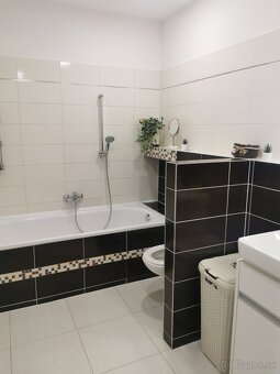 Exkluzívny byt s moderným dizajnom - 4