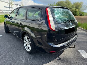 Ford Focus 1.6Tdci GHIA - 4