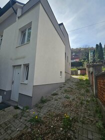 Investičná budova v kúpeľnom meste Trenčianske Teplice - 4