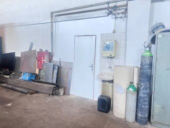 Na prenájom hala 378 m² s vykurovaním — Banská Bystrica, Maj - 4