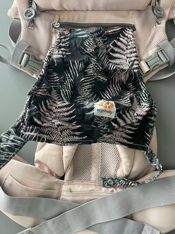 Ergobaby nosic na leto - 4