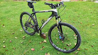 Price Premium 650B Carbon - 4