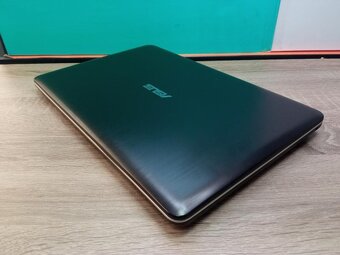 Laptop Asus X540L 17,3 FullHD - 4