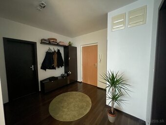 Prenájom - moderný 2-izbový byt - výborná dostupnosť - 4