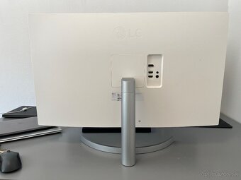 32” 4K monitor LG - 4