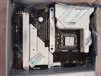 Asus rog strix z690-a gaming wifi d4 - 4
