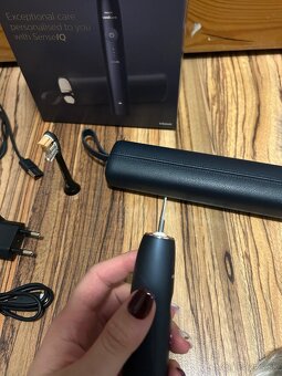 Philips Sonicare Prestige 9900 Black - 4