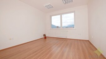 Prenájom kancelárske, obchodné priestory 172,5 m2 Ružomberok - 4