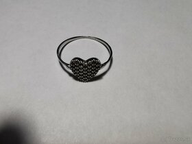 Prsteň v tvare srdca biele zlato - veľkosť 50 - 4