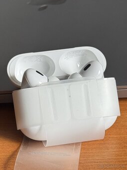 Apple AirPods Pro 2 2024 USB C - nové rok zaruka - 4