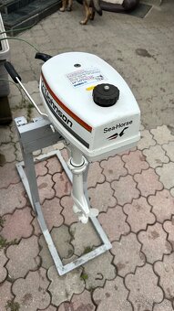 Predam zavesny Lodny motor Johnson 2 HP dvojvalcový lodný mo - 4