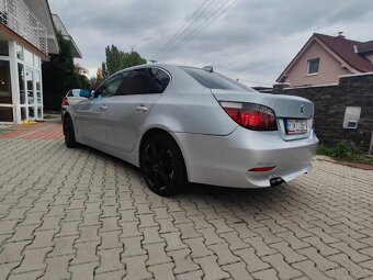 BMW E60 525d 2004 - 4