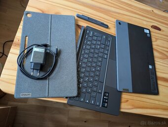 Lenovo IdeaPad Duet 5 CB, 13.3'' OLED FHD, 256 GB SSD - 4