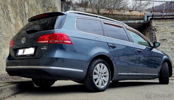 VW Passat B7 Variant 12/2013 1.6 TDi 77kw 7.st.AT NOVÁ TK/EK - 4