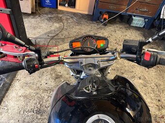 Predám SUZUKI GSR 600 - 4