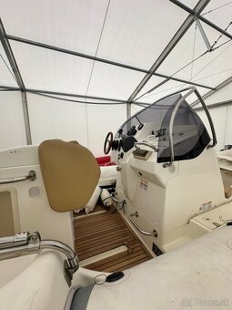 Zodiac Medline III Evinrude 250HP - 4