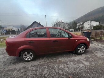 Chevrolet Aveo - 4
