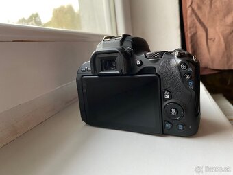 canon eos 200d - 4
