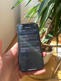 iPhone 15 Pro 256GB - modrý - 4