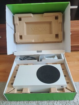 Xbox series s - 4
