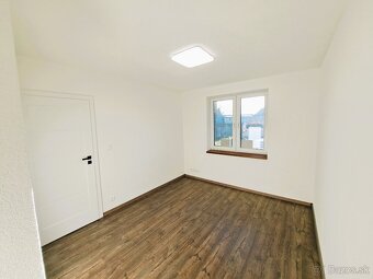 SKOLAUDOVANÁ NOVOSTAVBA-4i RD Brezina - 4