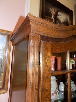 Príborník - vitrína - 4