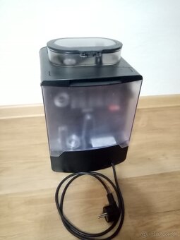 Plne automatický Expresso kávovar KRUPS EA8050 - 4