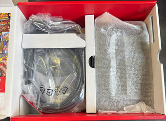 Nintendo Neon Red & Blue Joy-Con nerozbalená - 4