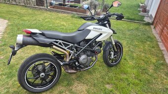 Ducati Hypermotard 796 - 4
