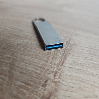 USB kluc Kingston 16 GB - 4