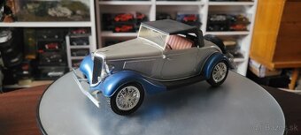 Predam modely aut v roznych mierkach - 4