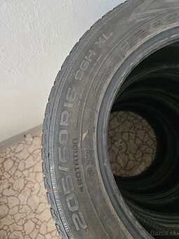 Nokian 205/60 R16 zimné - 4
