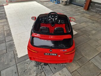 Elektrické auto BMW - 4