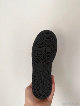 Nike Air Jordan 1 Retro High Shadow 2.0 - 4