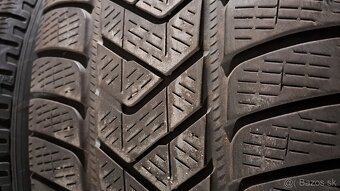 Predám 4ks jazdené zimné 235/55r20-105H Pirelli - 4