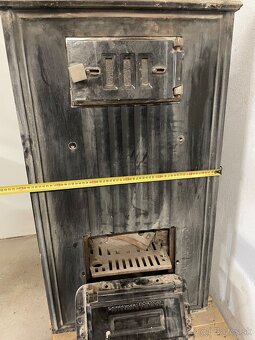 Liatinove kachle, pec - 4