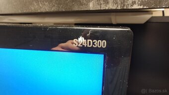 SAMSUNG S24D300H - 4
