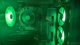 Ryzen 5 3500X, RX 6600, 16GB DDR4, 500GB SSD m.2 - 4