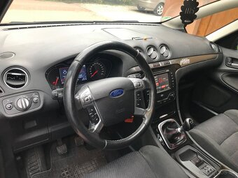 Predám Ford S-Max Rv 2013 ,120 kw, manuál prevodovka - 4