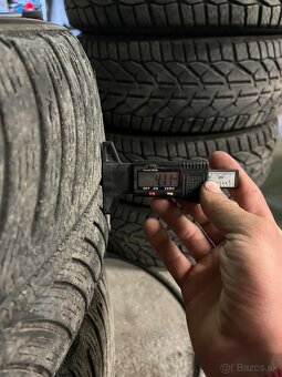 Pneu 235/55r17 - 4