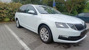 Škoda Octavia Combi 1.6 TDI 115k Ambition - 4