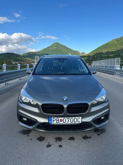 BMW 218i Gran Tourer - 4