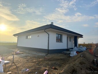 VYNIMOCNA CENA | NOVOSTAVBA 4i. bungalov na pozemku 641m2 - 4